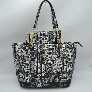 2-N-1 Multi Graffiti Printed Quilt Shopper & Wallet Set